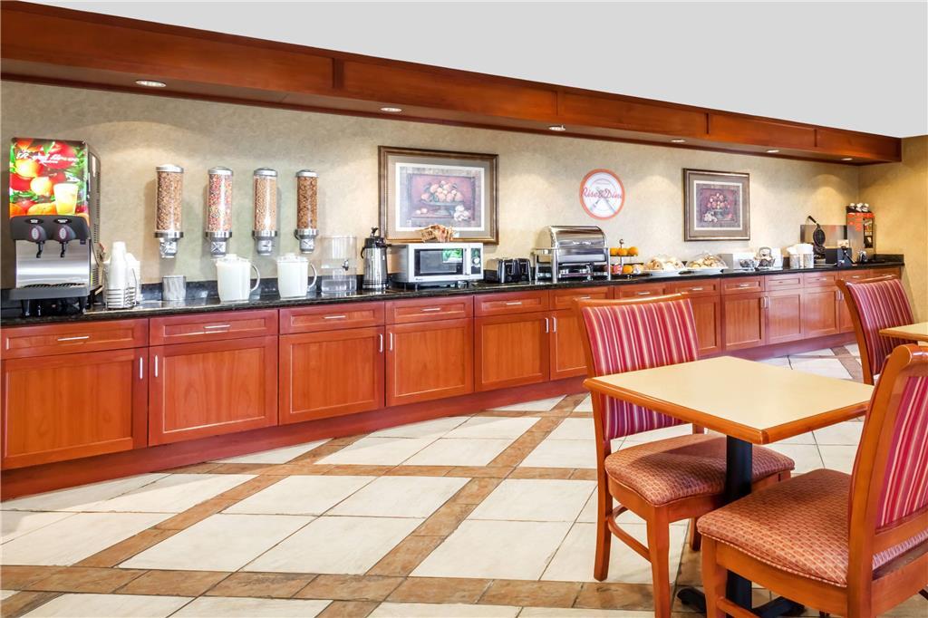 Howard Johnson By Wyndham Evansville East Facilités photo